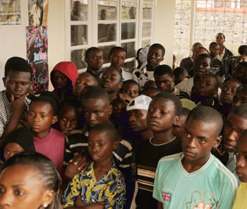 Les films "L’artiste de la paix" et "Entre la coupe et l’élection" inaugurent le Skiff à Goma